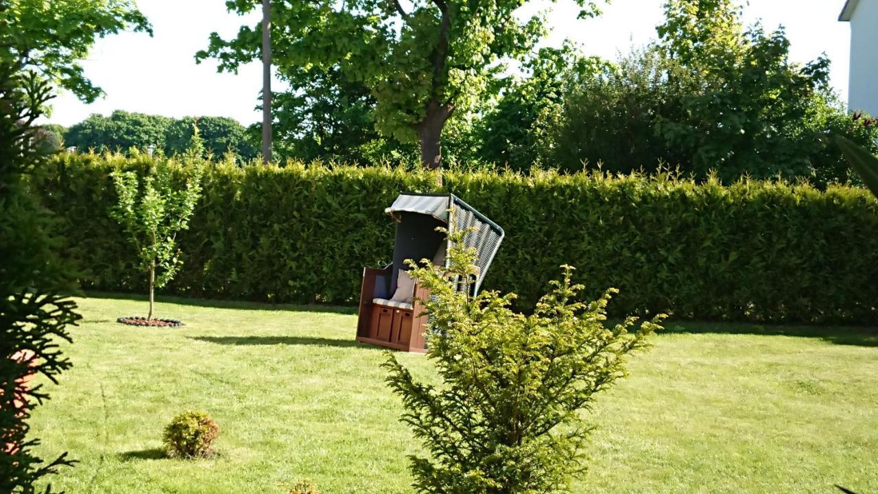 Ferienzimmer Quint Nahe Kap Arkona Apartamento Altenkirchen  Exterior foto